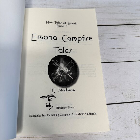 Emoria Campfire Tales T.J. Mindancer PB 2008 New Tales of Emoria Book 1 Fantasy - Picture 3 of 4